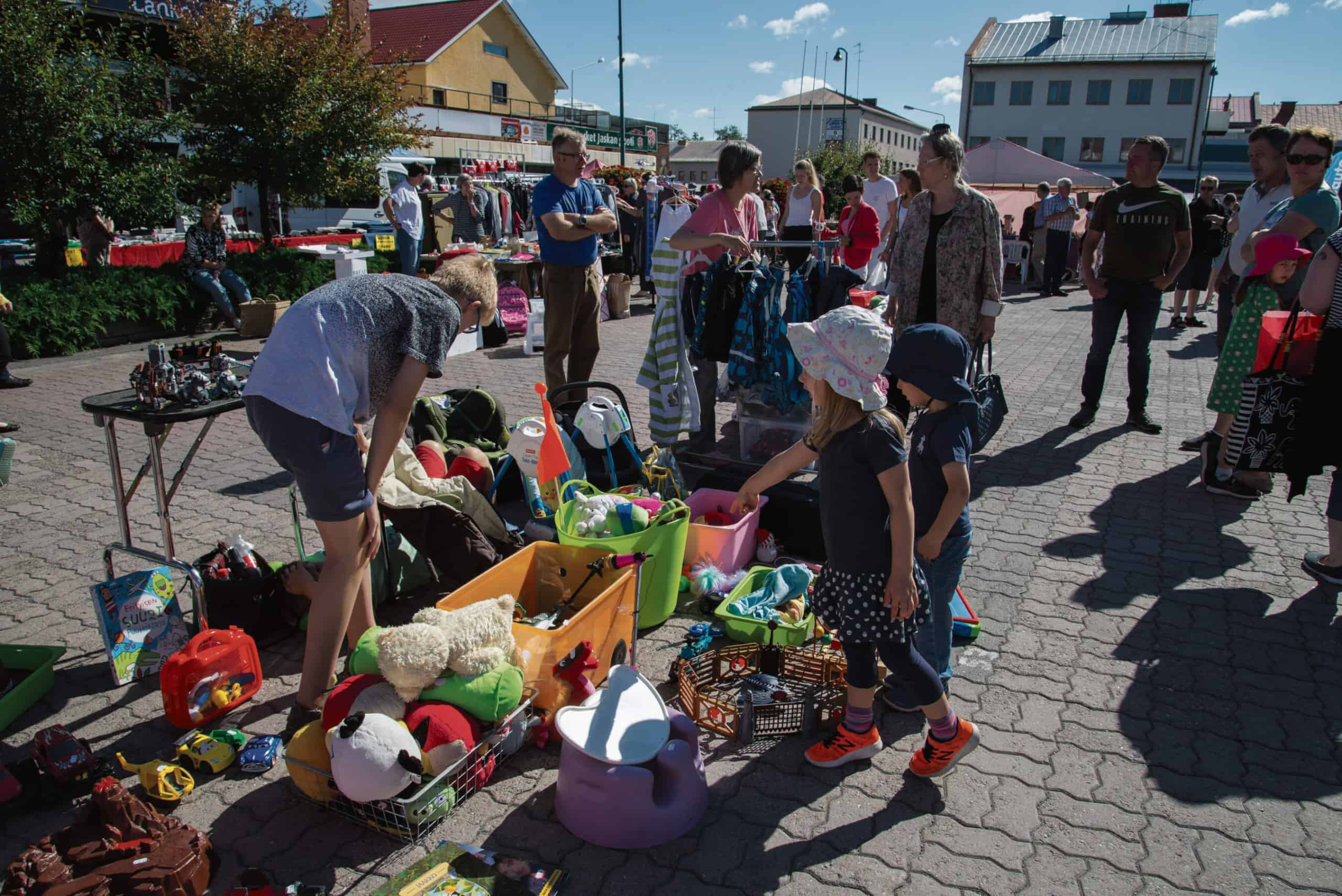 Nuorten kauppiaiden markkinat järjestettiin viime vuonna osana RompeLoimaa-tapahtumia.