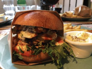 Burgerin anatomia, osa 2. Ravintola Gusto, Forssa: Blue Cheese & Jalopeno Burger