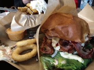 Burgerin anatomia, osa 3: Munkkis, Loimaa: Pekoni Burger
