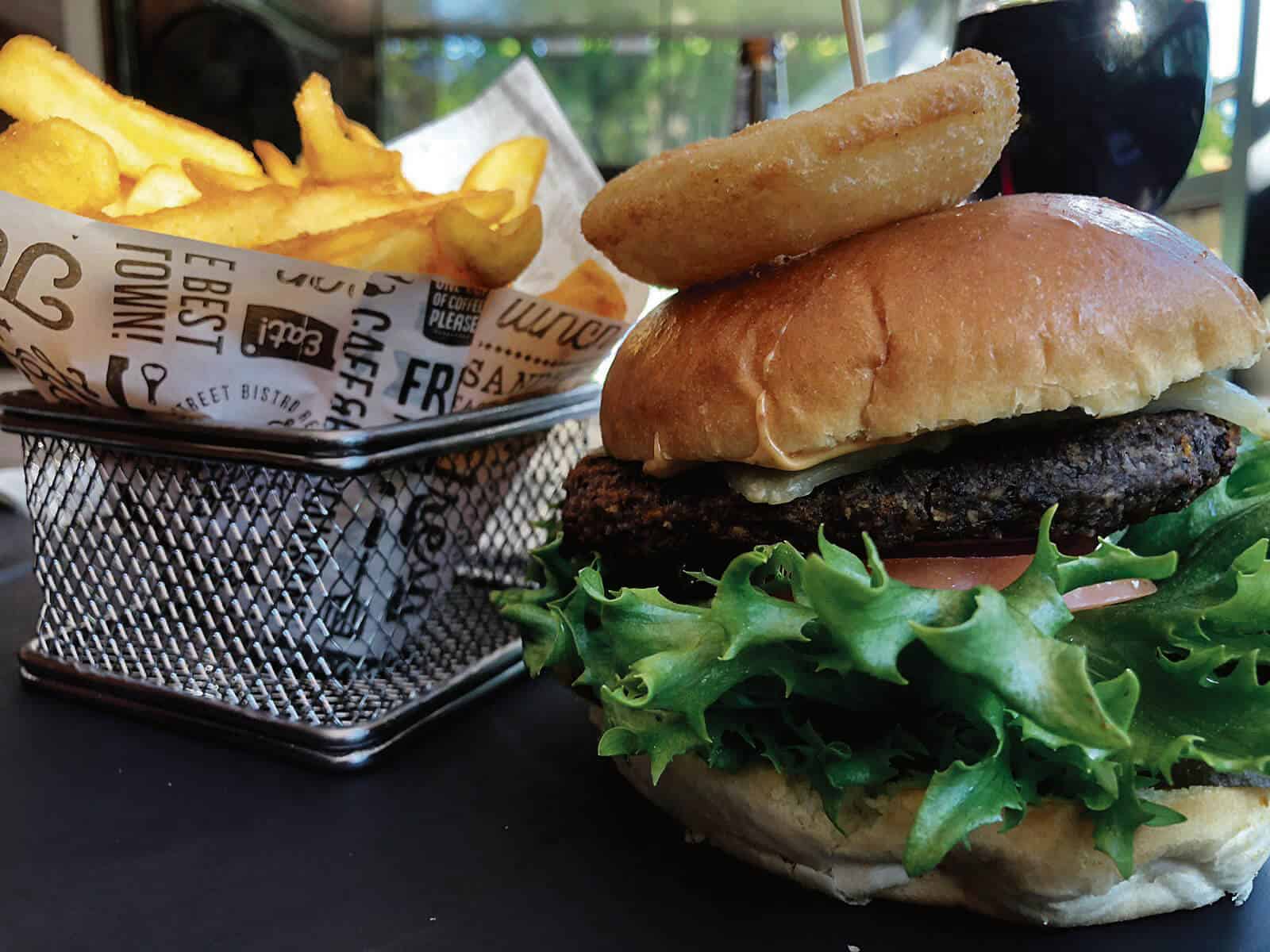 Burgerin anatomia, osa 4: Status, Forssa: Vegeburger | Ruoka | Kotiseutulainen